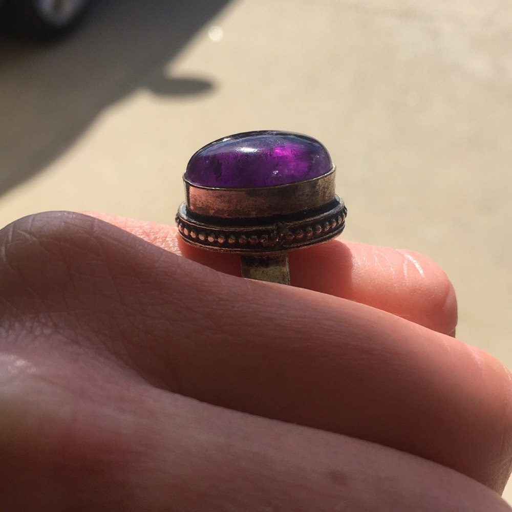 Vibrant purple real amethyst silver ring size 8 1/2